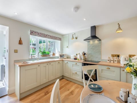 Kitchen/diner | Courtyard Cottage, Reeth, near Richmond