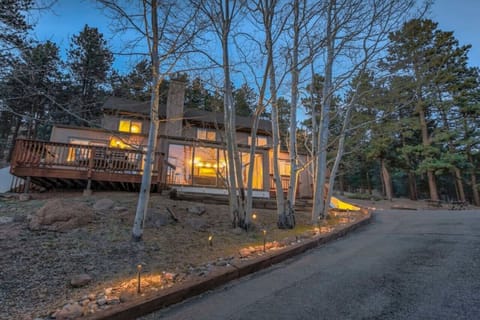 Front of house and driveway