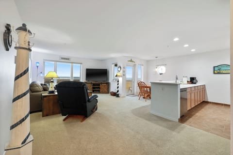 423 Vacation by the Sea