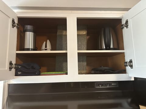 Everything you need to prepare meals and store left-overs