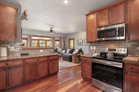 SG 206 Juniper kitchen