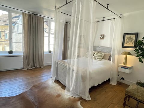 There are 3 bedrooms with large beds that fits 2 people.