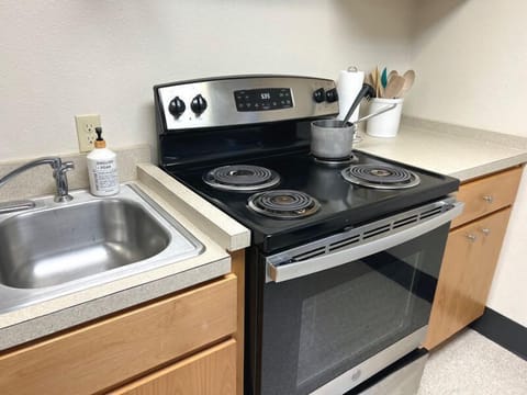 Microwave, oven, stovetop, dishwasher