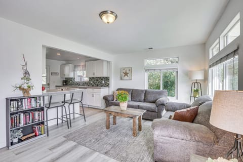 Oceano Vacation Rental | 2BR | 1BA | 3 Steps to Enter | 850 Sq Ft