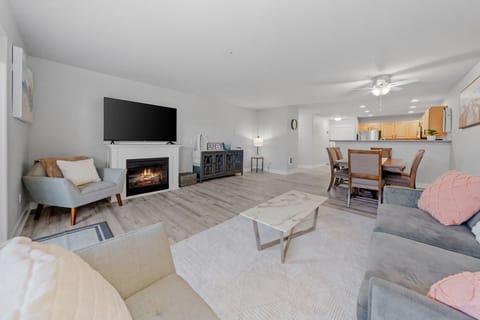 1013 Vacation by the Sea