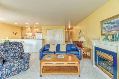 323 Vacation by the Sea