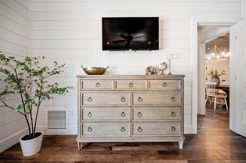 Downstairs master bedroom #2