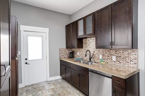 Who wants to spend their vacation washing dishes by hand? Not us! Load up the dishwasher and spend your time on more fun activities!