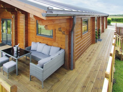 Exterior | Stag Lodge - Stag and Coo Holidays, Falkirk