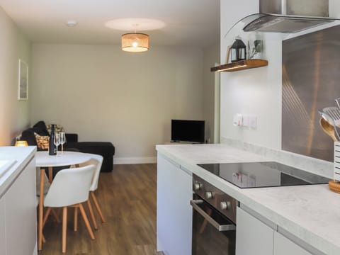 Open plan living space | Peris Lodge - Cwm Cadnant, Caernarfon