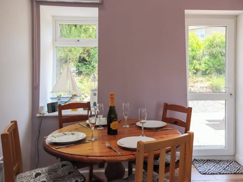 Dining Area | Orchard Cottage, Pwllheli