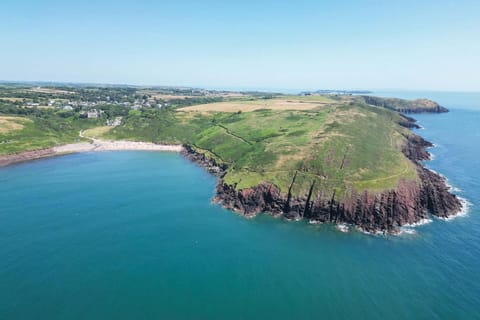 Sea Glass - 2 Bedroom Apartment - Manorbier (23047)