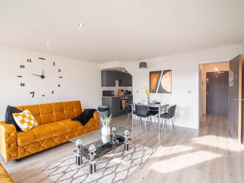 Living Room / Lounge