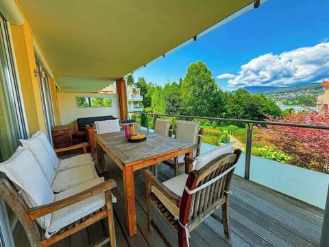 Balkon mit Seeblick