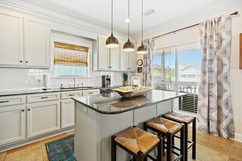 34-5521 Wolfhead Ave 34