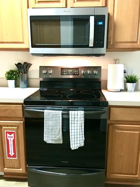 Microwave, oven, stovetop, dishwasher