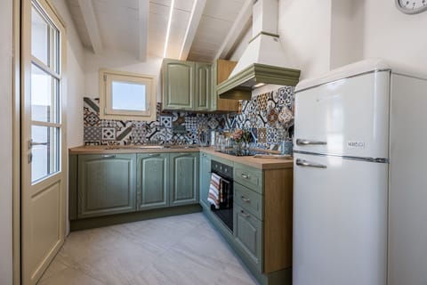 Autumn, Kitchen, Spring, Summer