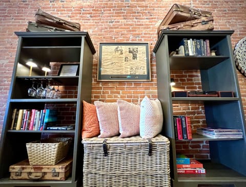 Bookshelves and Vinyl record player