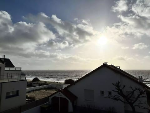 Beach/ocean view