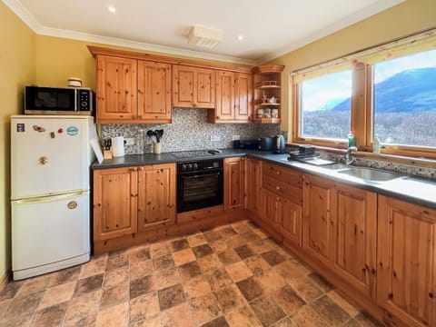 Kitchen | Nether Carness, North Ballachulish