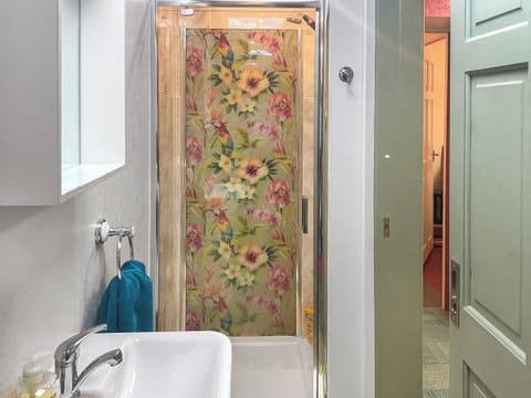 Bathroom | The Pink House, Banwen Neath