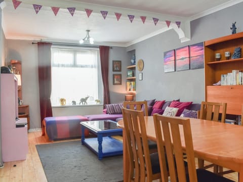 Living room/dining room | The Pink House, Banwen Neath