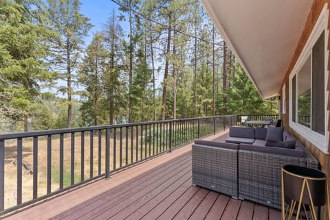 Deck for lounging and outdoor dining