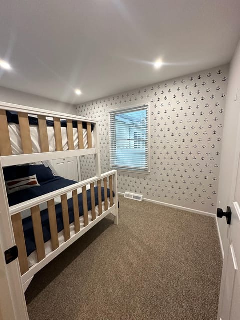 3 bedrooms, in-room safe, travel crib, WiFi