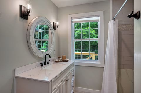Master Bath
