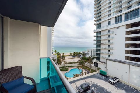 Ocean views - balcony seating