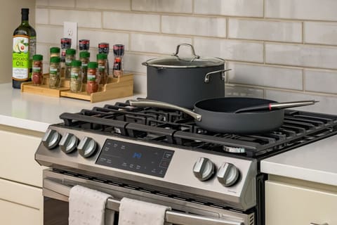 Fully Stocked Kitchen
