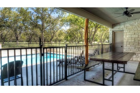 Frio Pecan Farm House 33 | Leakey | VacationRenter