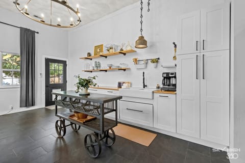 Access to the back patio from the kitchen!