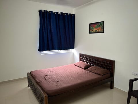 3 bedrooms, bed sheets