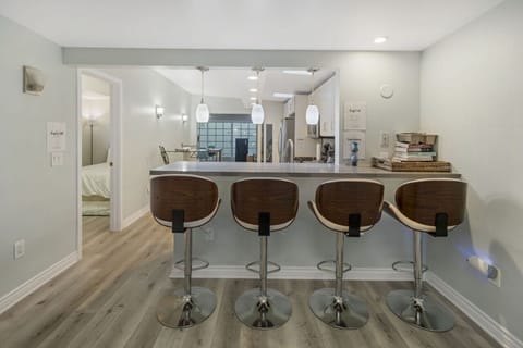 Breakfast Bar: Gather around the sleek breakfast bar and start your day with style!