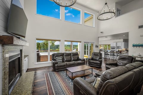 The perfect spot to lounge & connect.