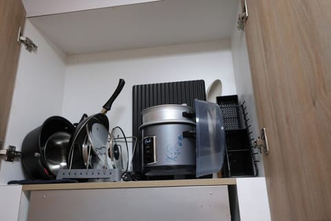 Fridge, microwave, stovetop, electric kettle