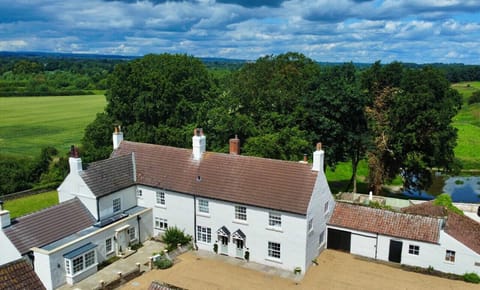 Front View of Chantry Cottage and Moat Cottage