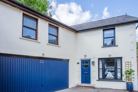 The Cottage - 2 Bedroom Cottage - Tenby (23692)