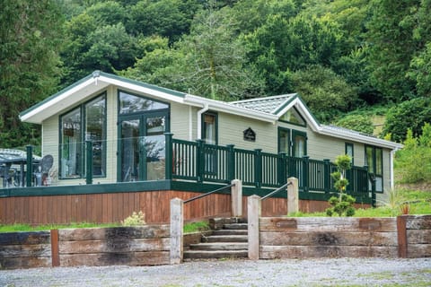 3 Manor Lodge - 2 Bedroom Lodge - Pendine (23811)
