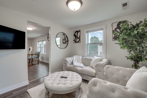 Blue Island Vacation Rental | 3BR | 1BA | Stairs Required | 2,110 Sq Ft