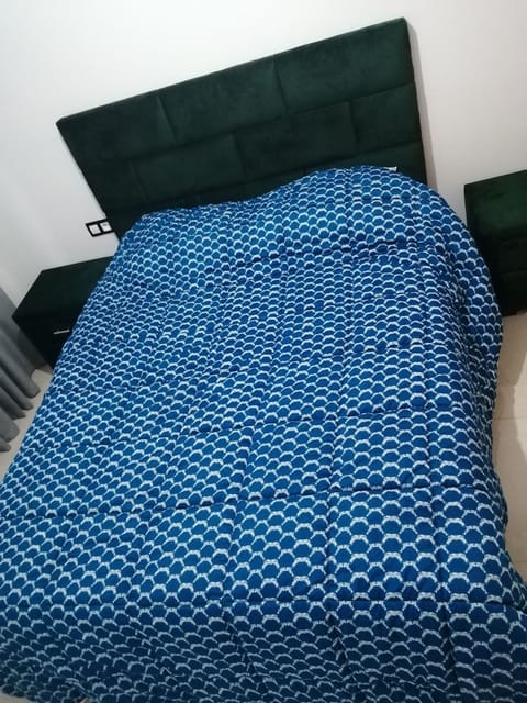 2 bedrooms, bed sheets