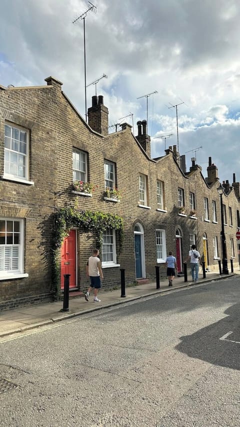 "Classic British Manor" House in City of Westminster