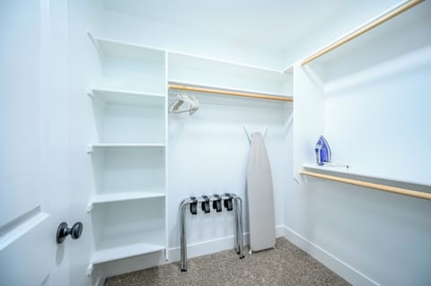 Primary Bed-Bath Ensuite Walk-in Closet | Iron | Luggage Racks | Pack-n-Play