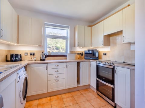 Kitchen | La Bergerie., Waternish, Isle of Skye