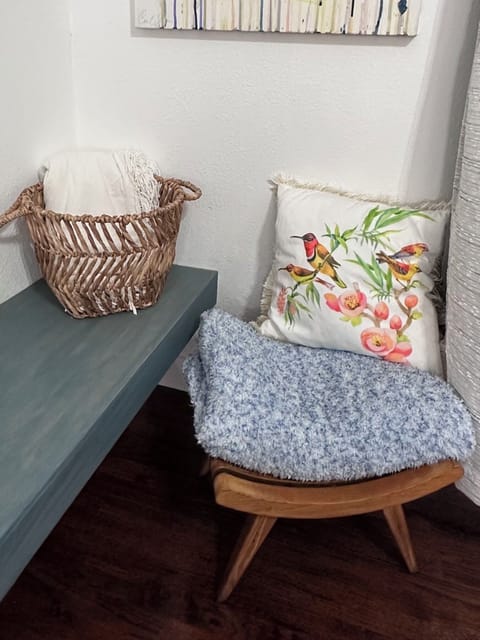 1st Floor Livingroom extra throw blankets