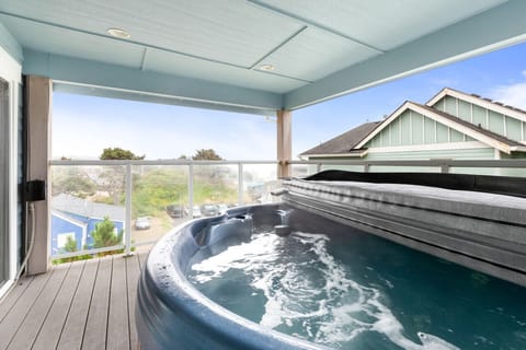 Indoor spa tub