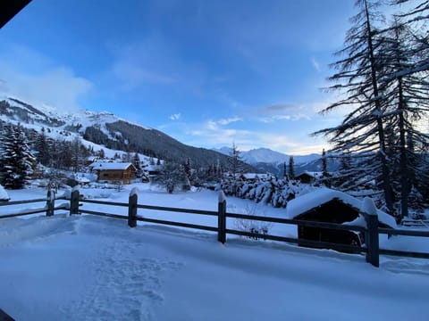 Open terrace with views of the Combins