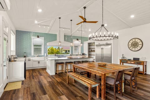 MAIN HOUSE DINING/KITCHEN