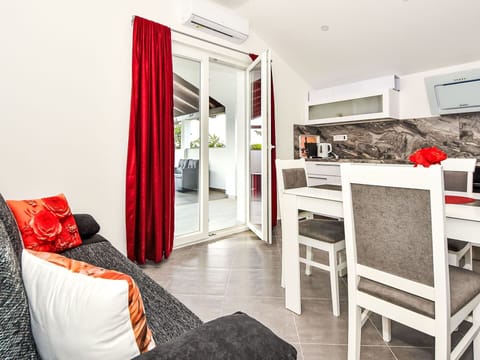 Property, Furniture, Comfort, Interior Design, Wood, Flooring, Floor, Wall, Decoration, Building